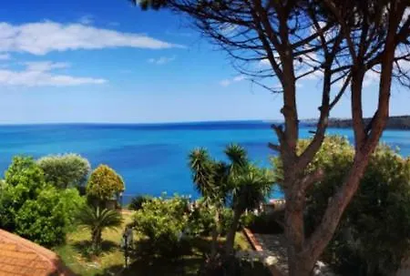 Casa Di Poseidone * Brucoli